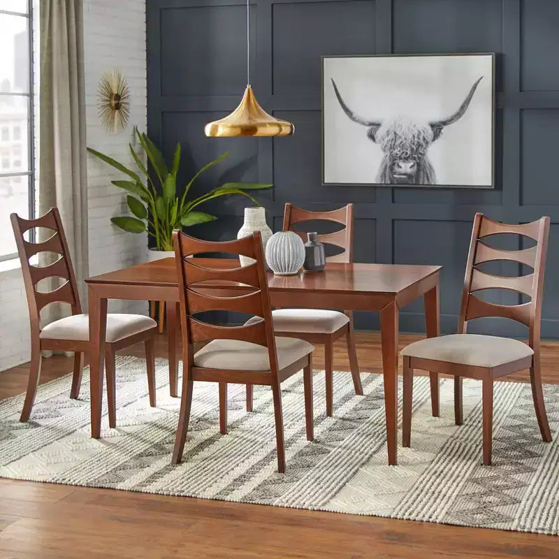 Chaise de salle à manger moderne à dossier ajouré