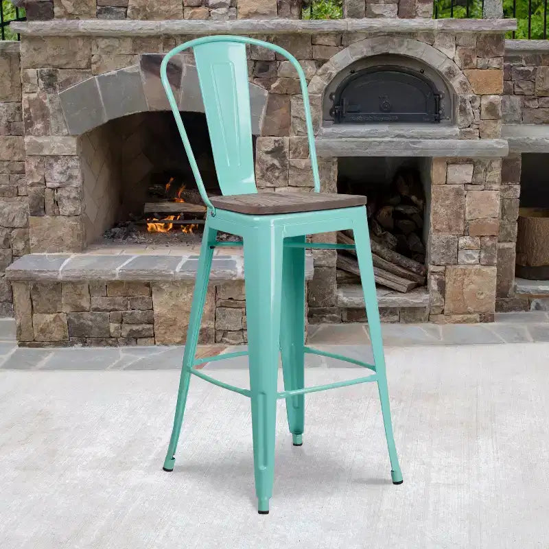 Tabourets de bar en métal avec dossier et assise en bois