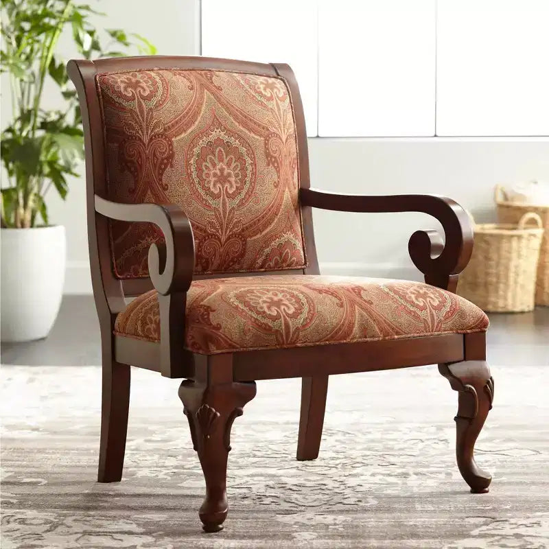 Chaise longue en bois rouge avec coussin