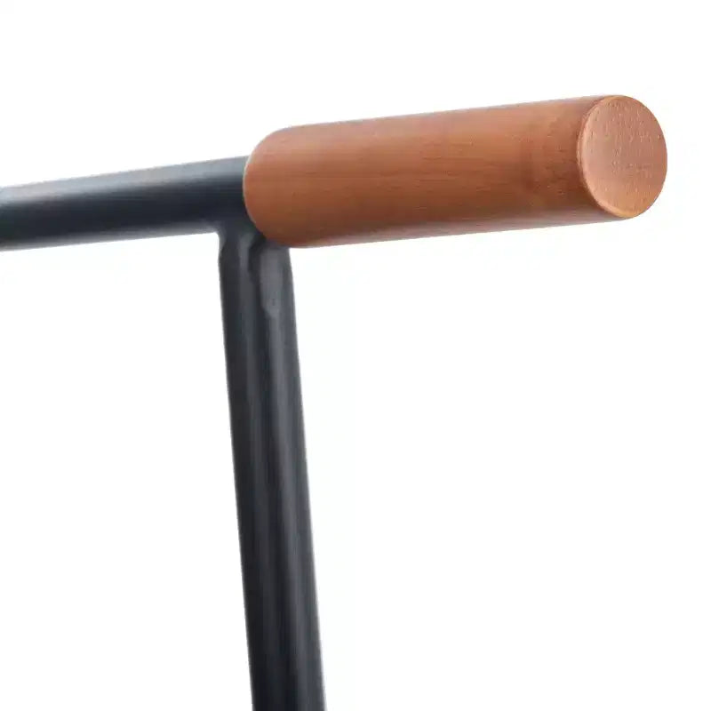 chaises de salle à manger de style médiéval