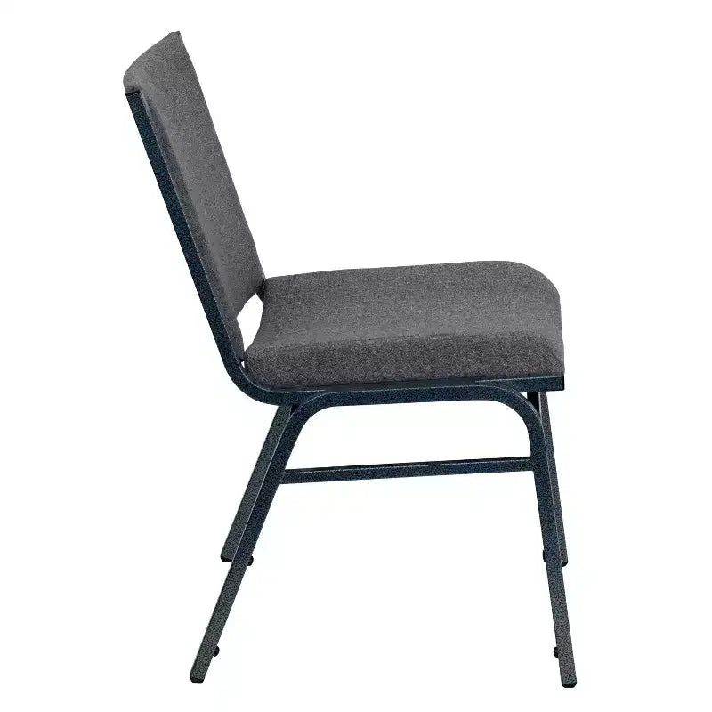 Chaises empilables robustes