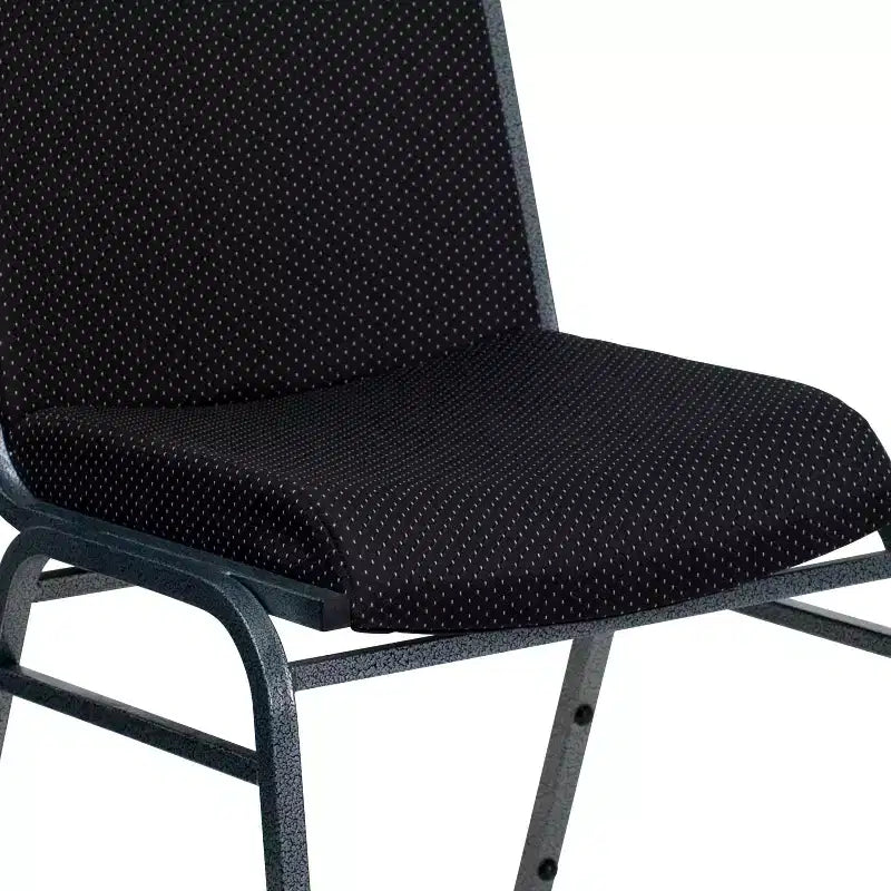 Chaises empilables robustes