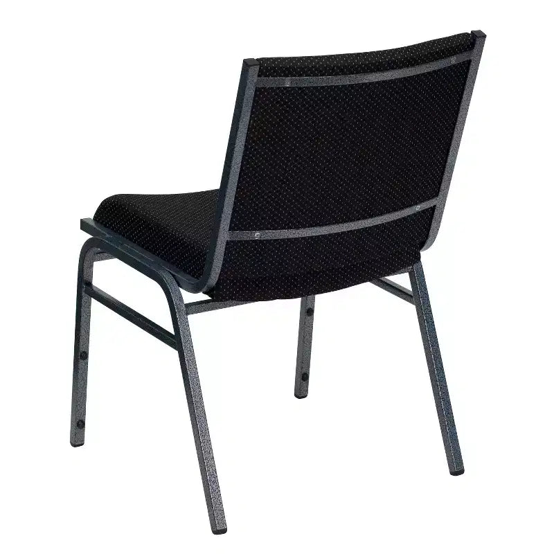 Chaises empilables robustes