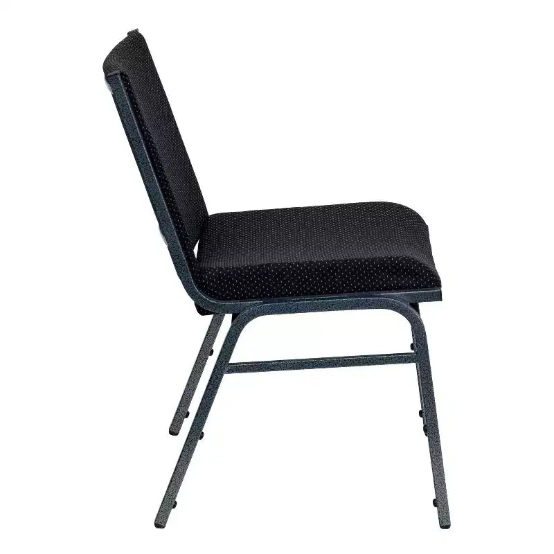 Chaises empilables robustes