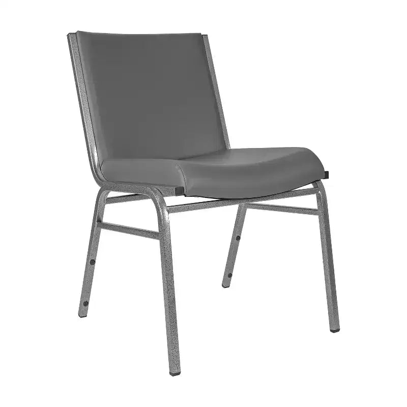 Chaises empilables robustes