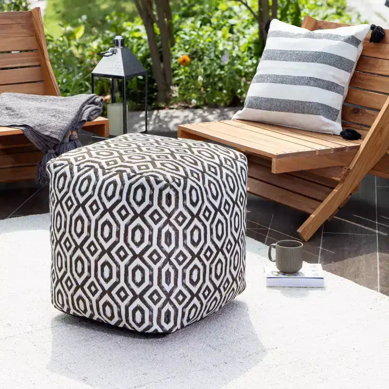 Pouf pompon intérieur/extérieur