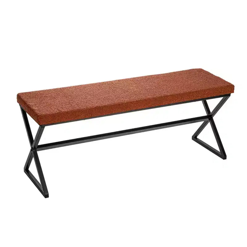 Banc en métal avec coussins en bouclette